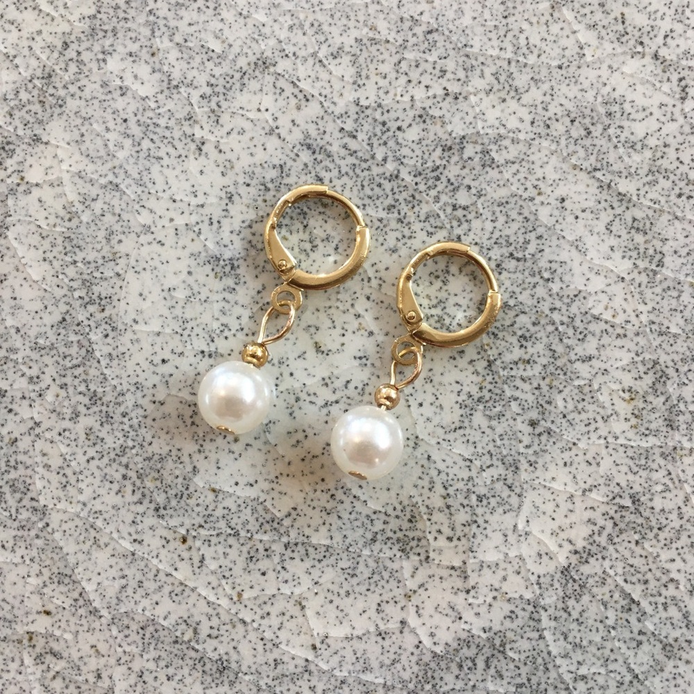 18k gold plated earrings with pearls